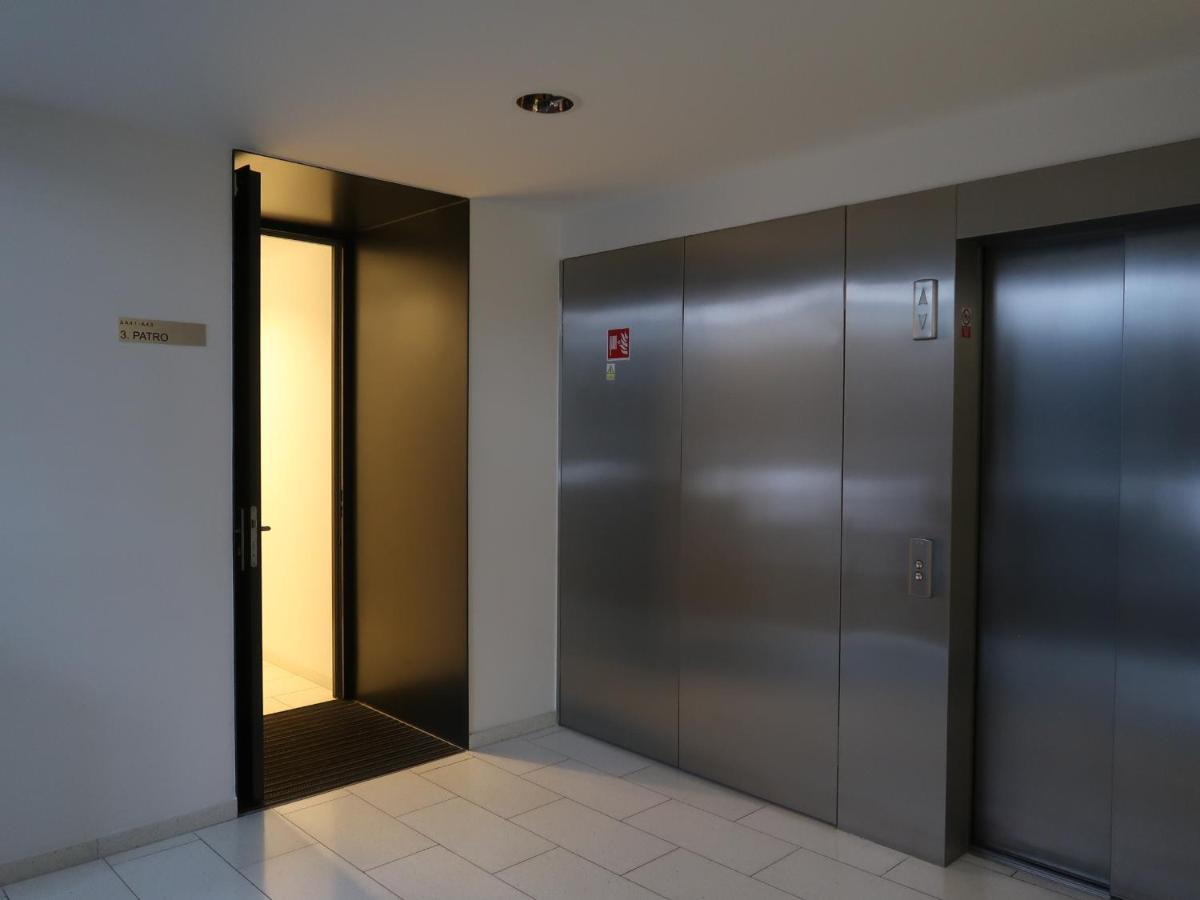 Michal Apartment 125M2 City Centre プラハ エクステリア 写真